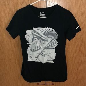 Nike tee